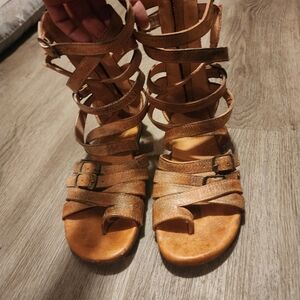 Chic Tan Gladiator Sandals for Women
